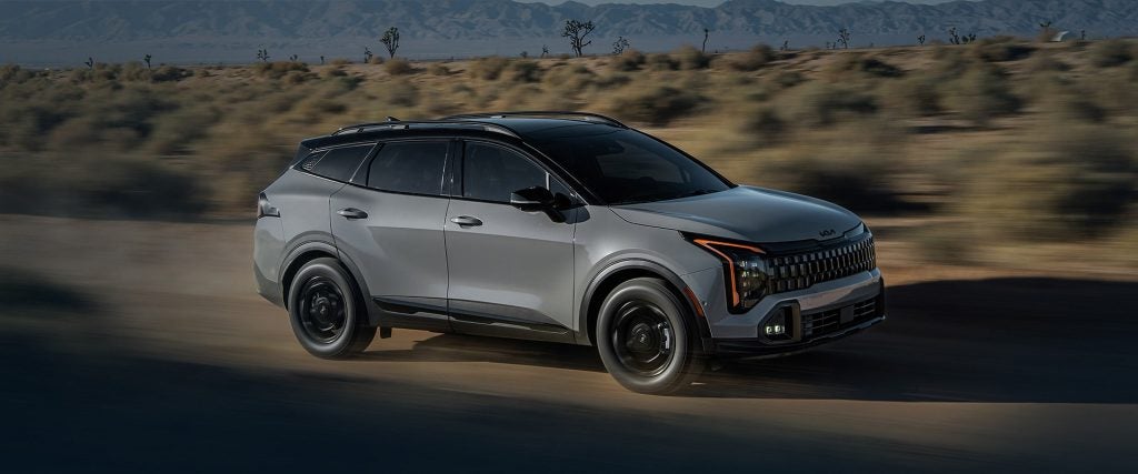 A 2026 Kia Sportage tackling the highway near Batesville, AR 