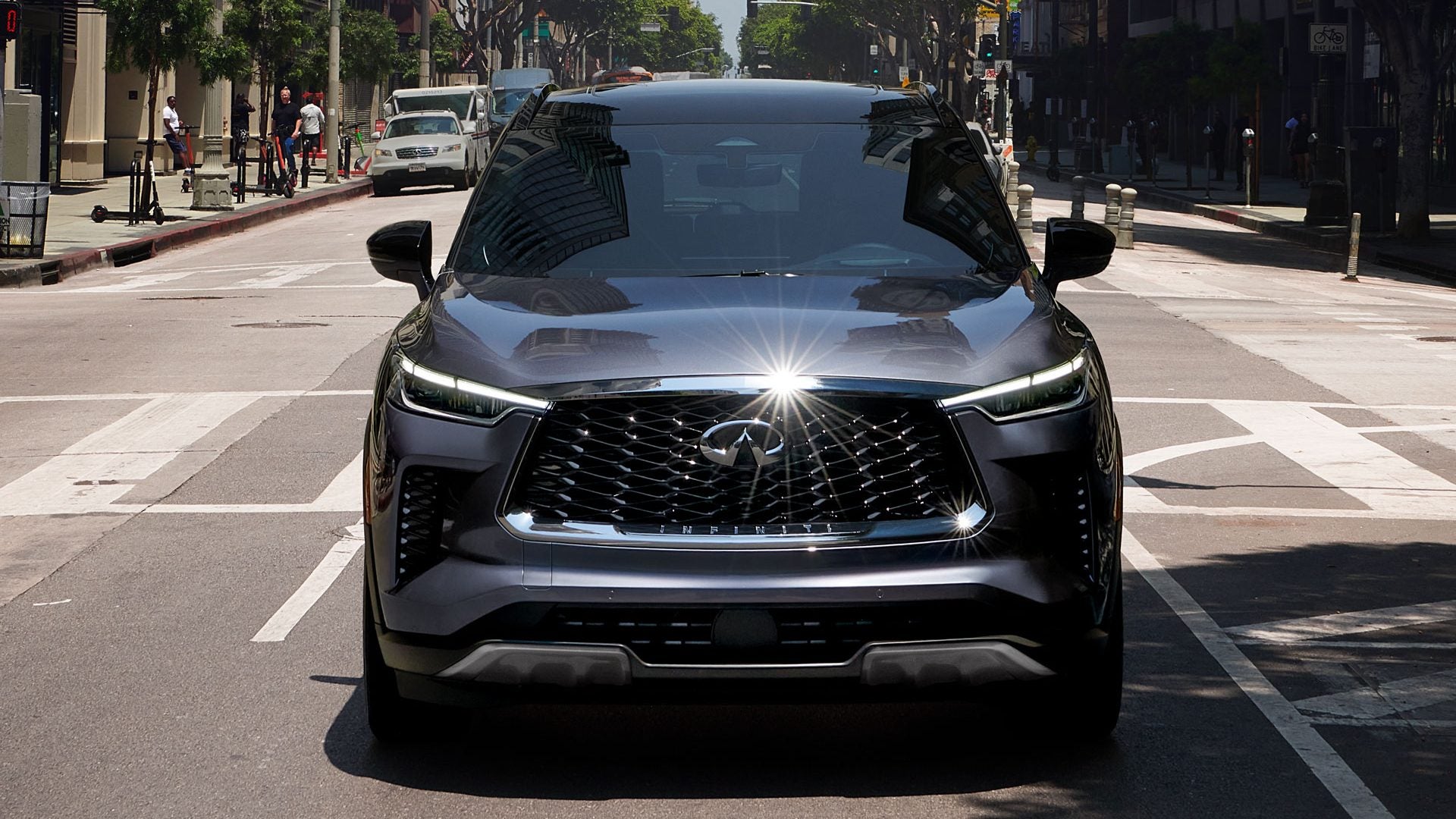 Infinity Q60 driving in the city
