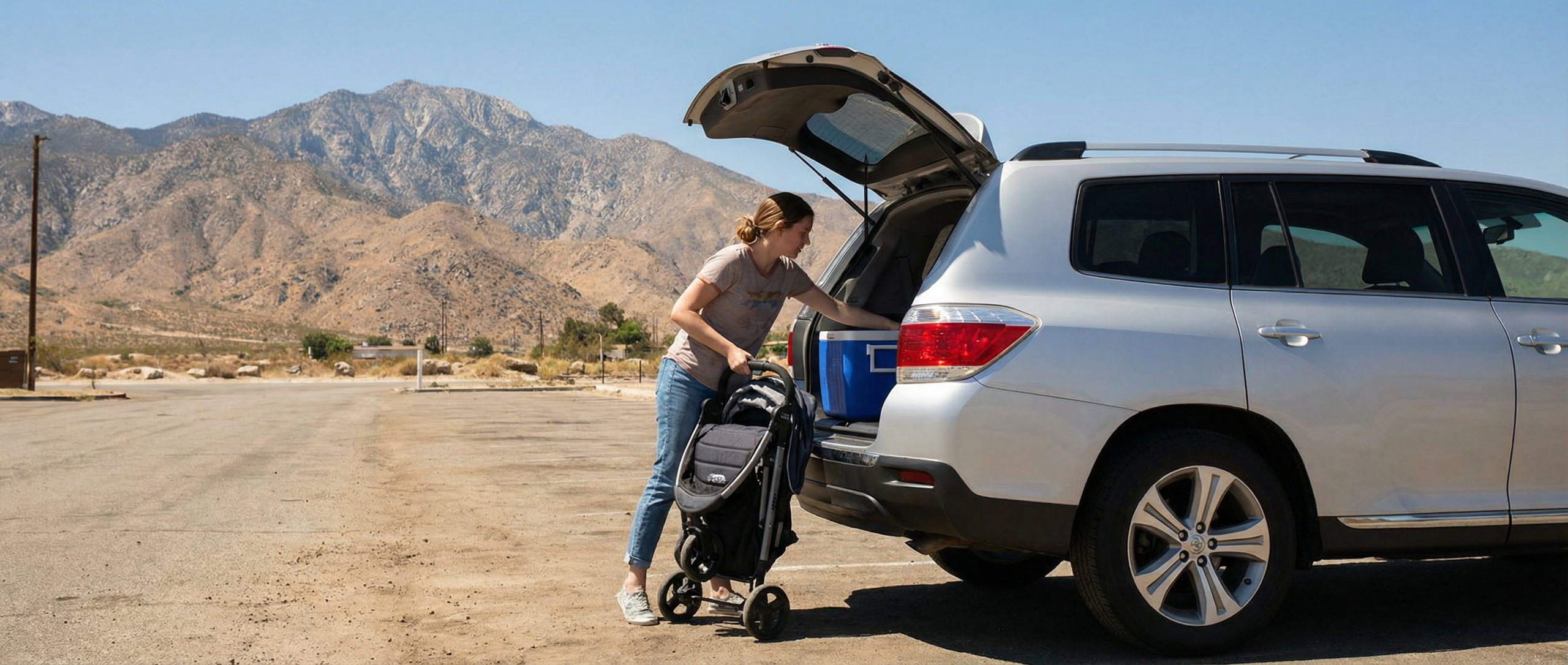 Toyota Highlander cargo management and packing system in Hemet CA.