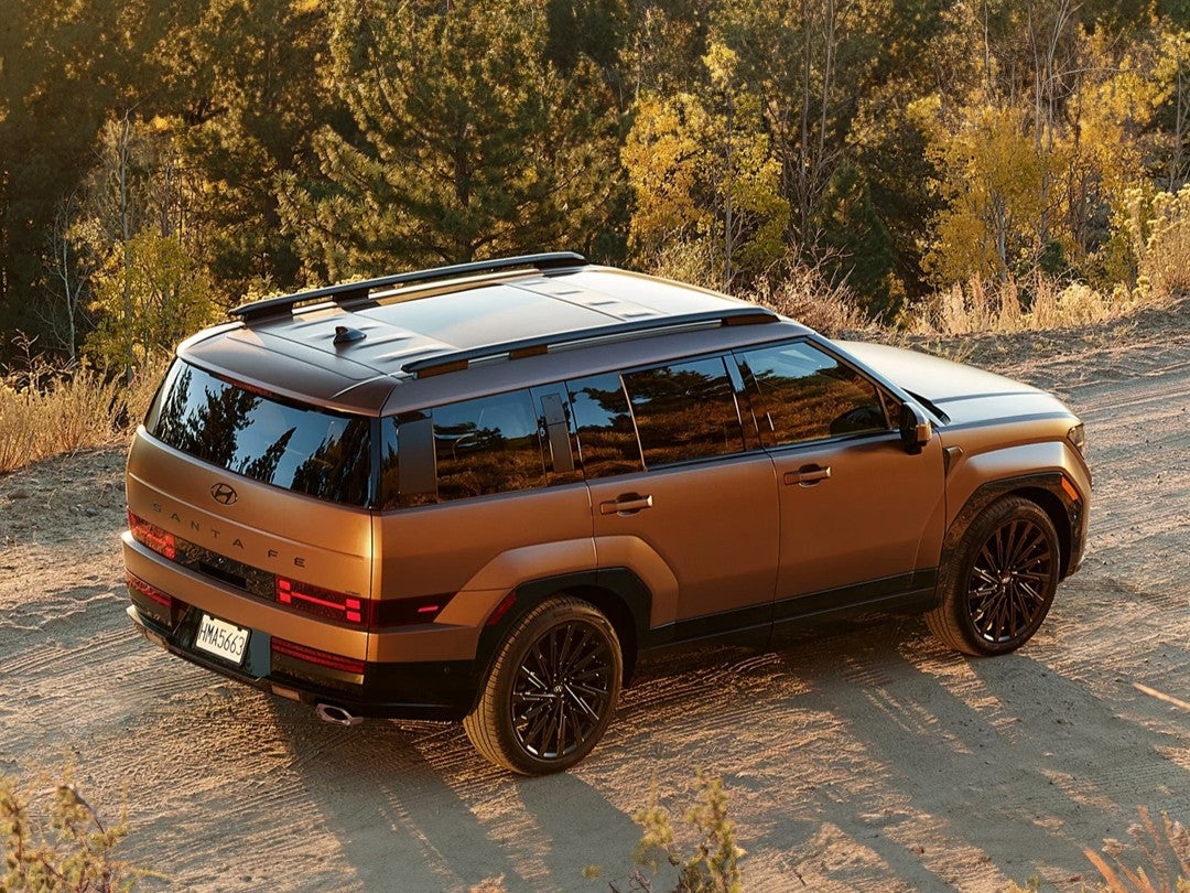 2024 Sante Fe Outddors in the sunlight