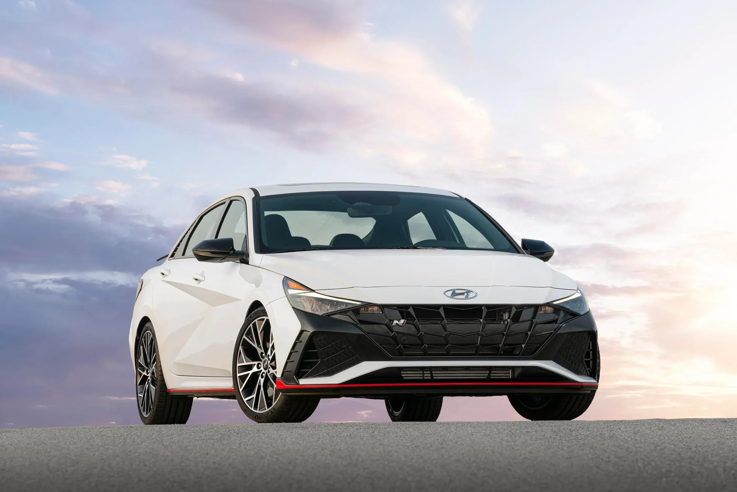 2022-hyundai-elantra-n-007