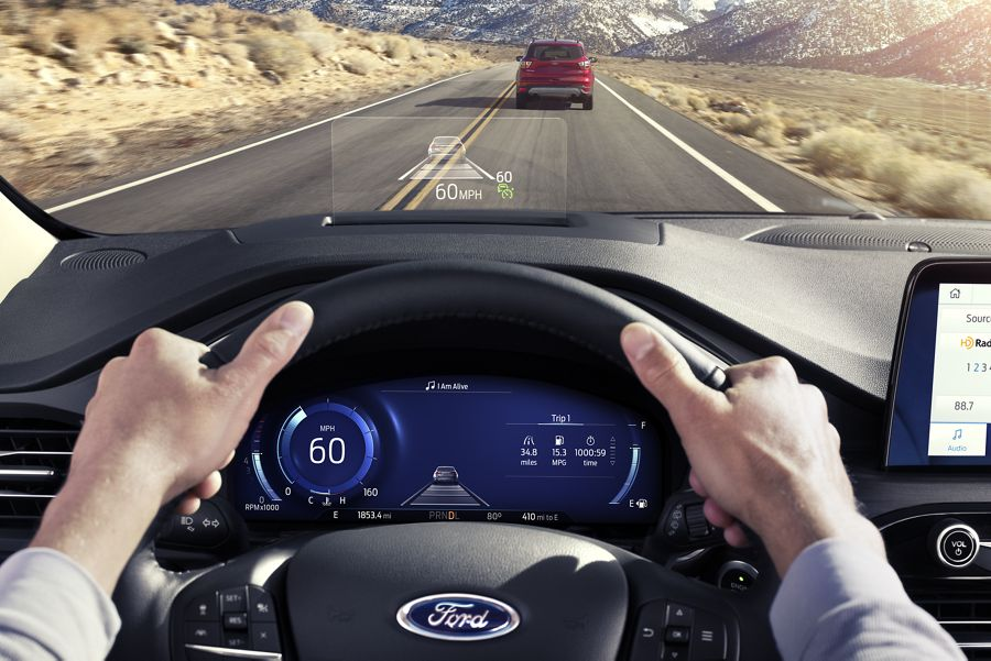 2020 Ford Escape Tech Outfit