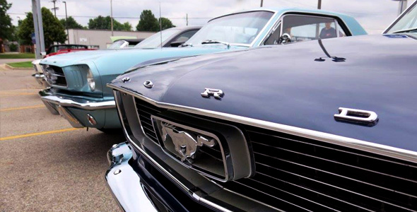 Mustang Club Car