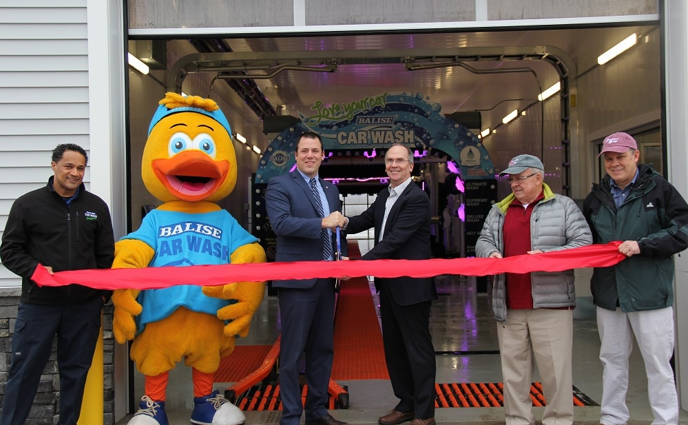 Balise Riverdale Car Wash Officially Open for Business in West Springfield
