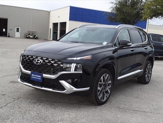 used Hyundai SUV parked in dealership lot