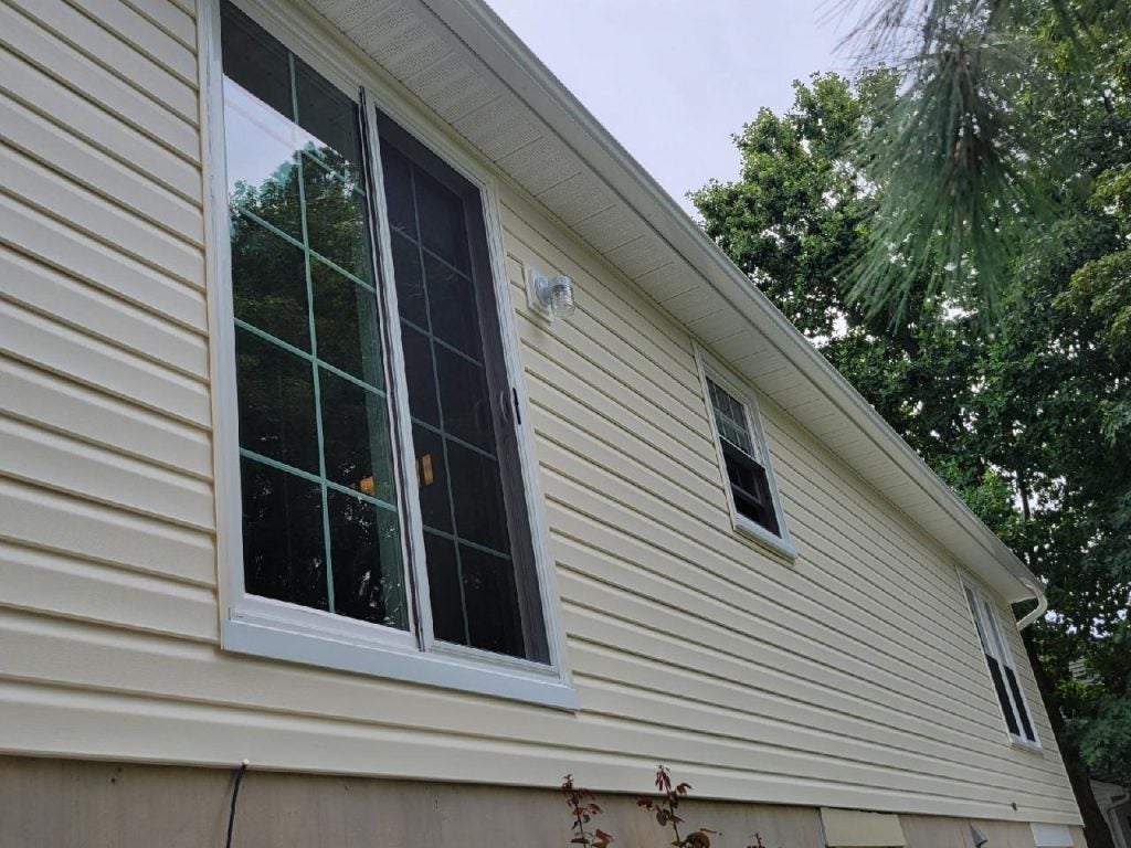 siding and window remodel result