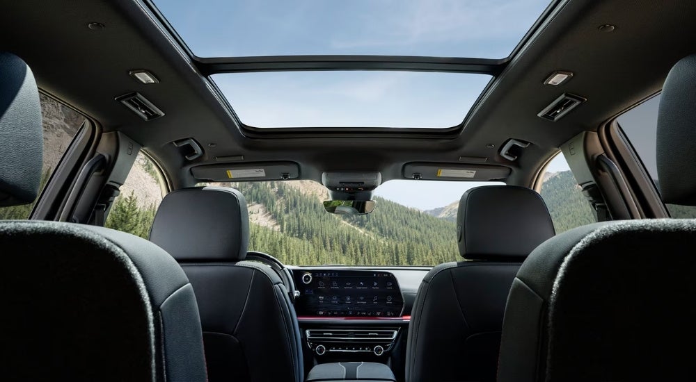 Moonroof and interior in a 2026 Chevy Traverse Z71 for sale