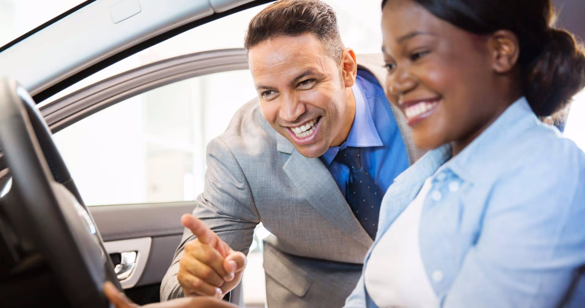 Atención en español en Holler Ford