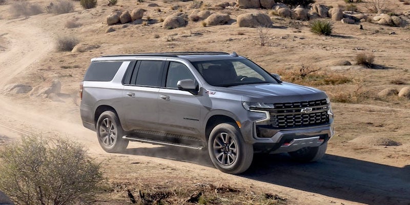 2022-Chevrolet-Suburban-02