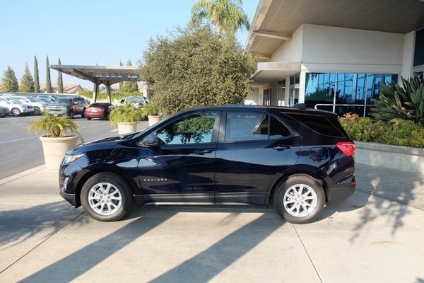 black side left angle view of 2021 chevy equinox