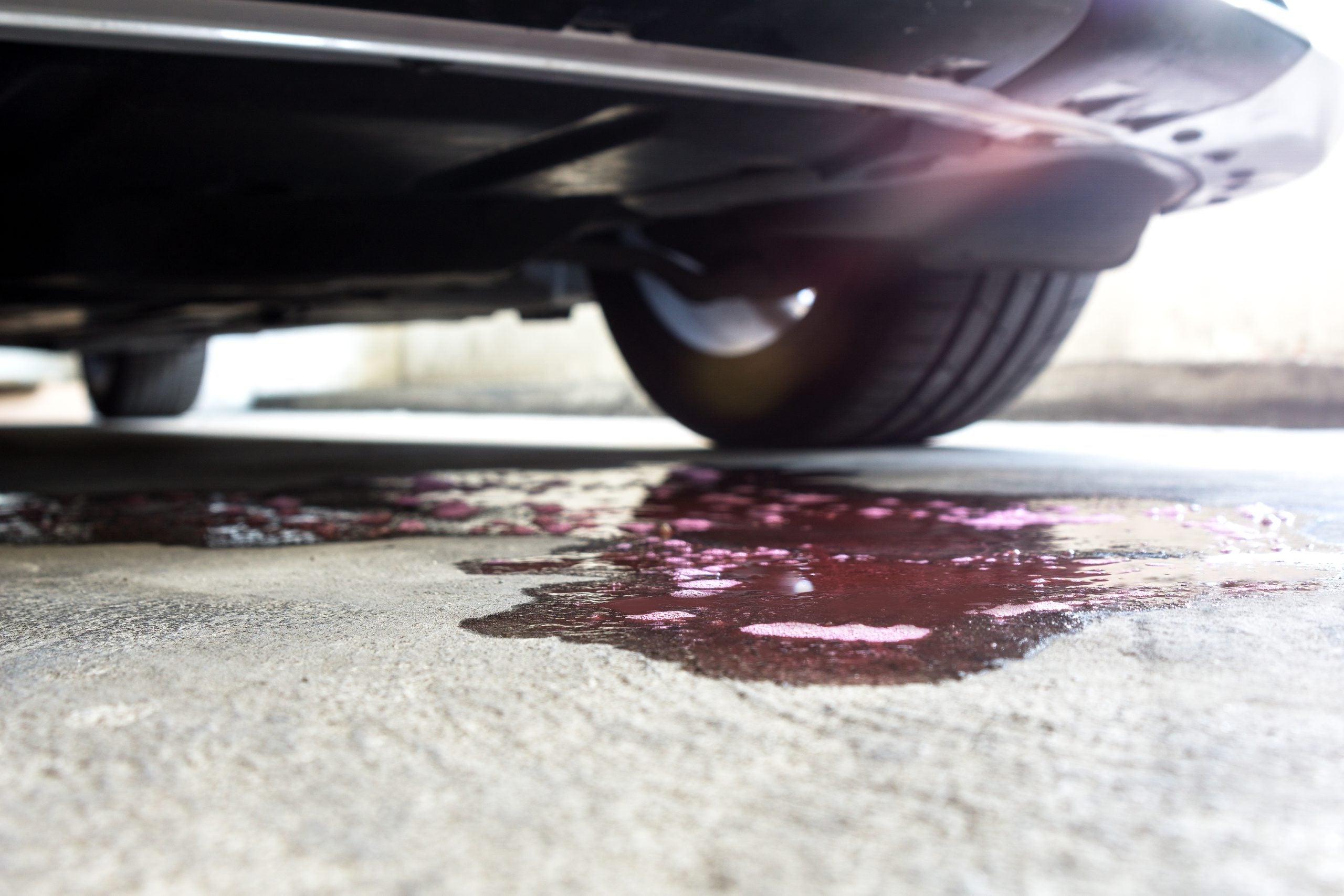 Selective,Focus,Of,Coolant,Liquid,Leak,Out,From,The,Engine