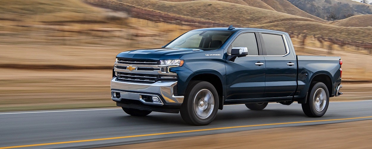 Explore the 2021 Chevrolet Silverado near Independence KS
