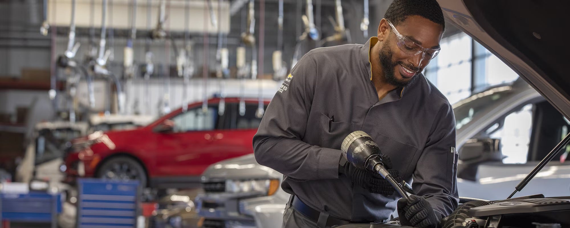 Bachrodt Chevrolet Technician at an oil change appointment