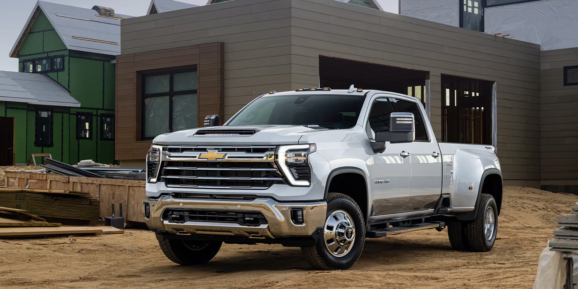 Chevy Silverado 2500 vs 3500 Towing Capacity