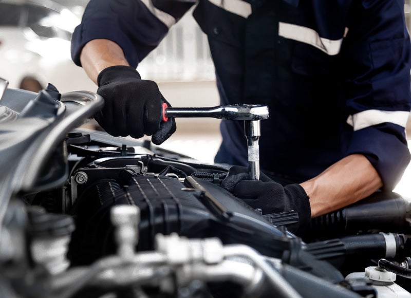 Servicing vehicle