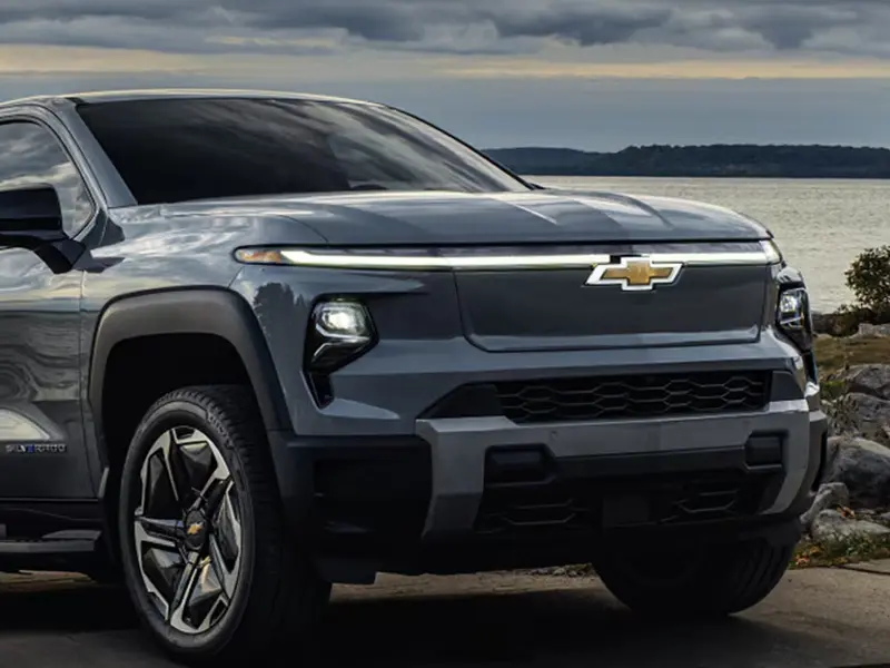 Chevrolet Silverado EV front view