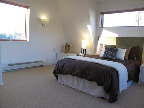 Comfortable Condo Room
