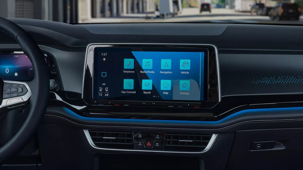 Volkswagen Atlas Cross Sport touchscreen