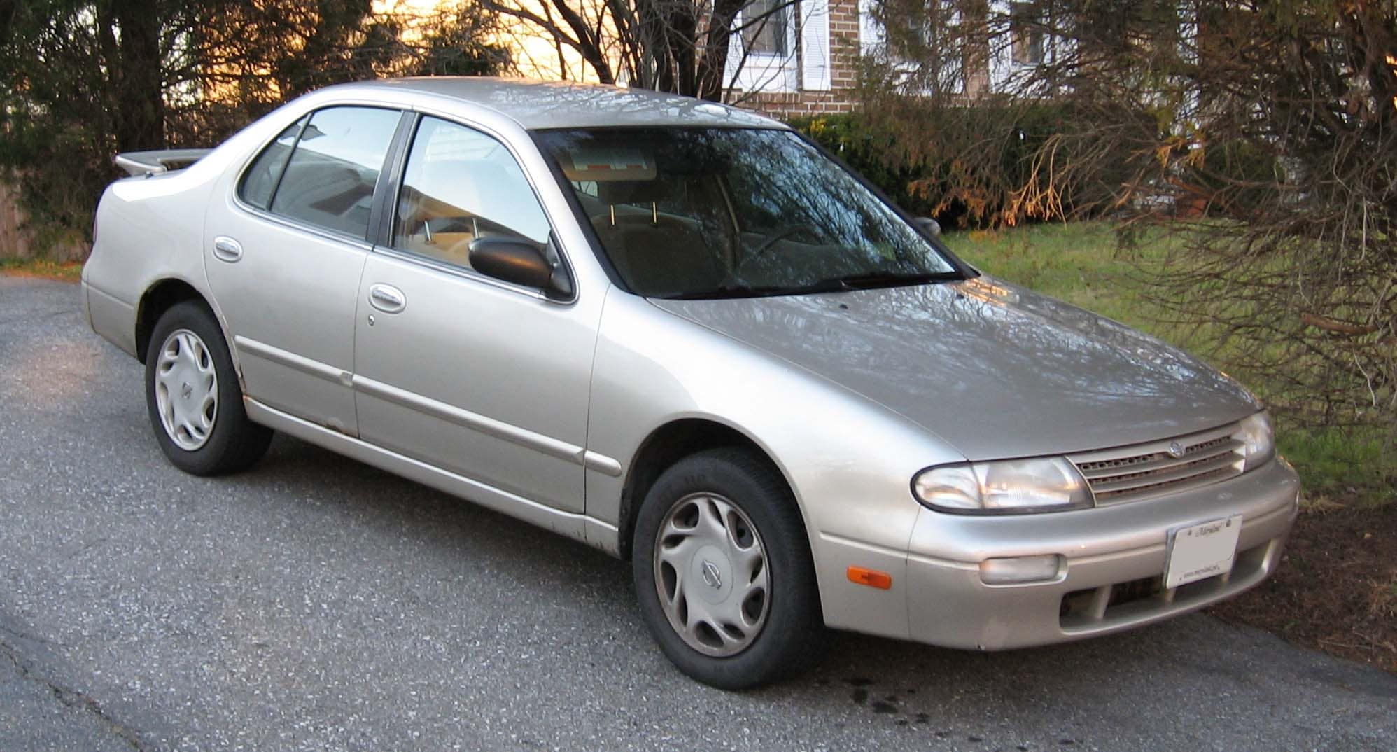 First Generation Greatness : Nissan Altima