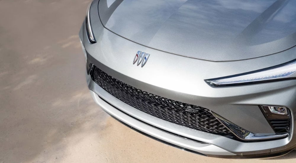 Close-up of the grille on a silver 2025 Buick Envista