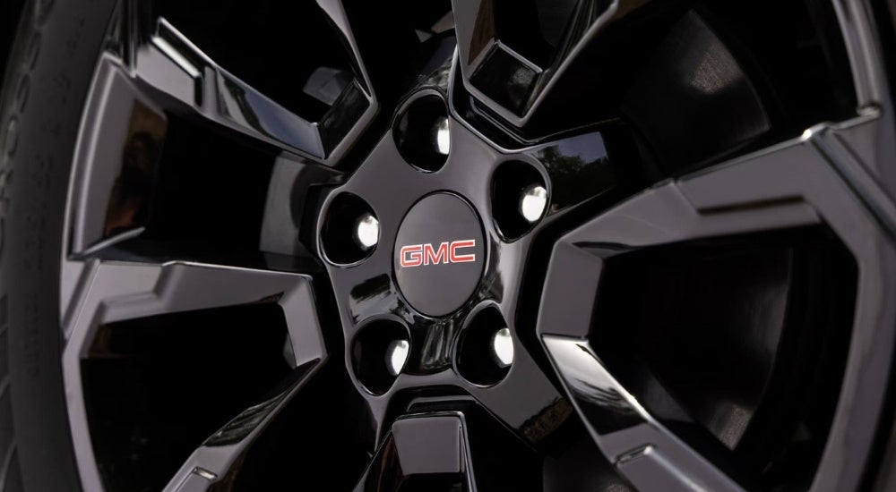 Black rim on a 2025 GMC Terrain