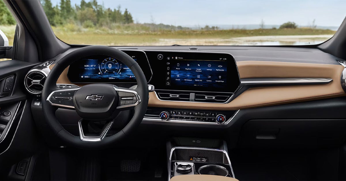 2026 Chevrolet Equinox Infotainment and steering wheel
