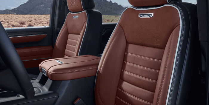 2025 GMC Sierra HD interior seats