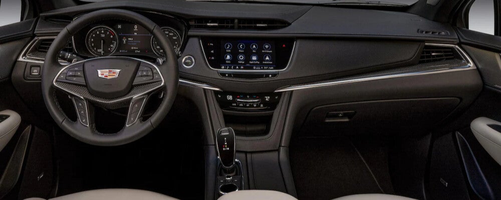 2022 Cadillac XT5 dashboard.