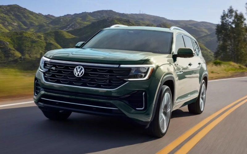 Third-Row Space and Smart Tech in the 2026 Volkswagen Atlas for Garner, IA Families