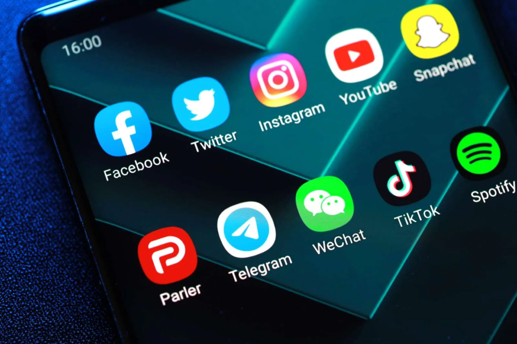 socialmedia 405491786 - King Law Firm Inc. An Unbiased Look At Social Media Censorship Regulations