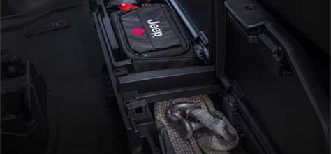 lockable rear-seat storage