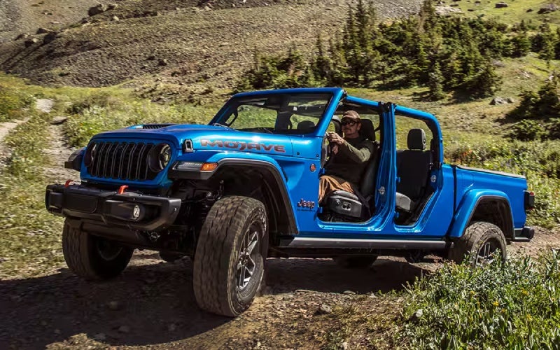 Why the 2026 Jeep Gladiator Rubicon X Fits Trails and Daily Driving around Clear Lake, TX