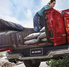 AVAILABLE MULTIFUNCTION TAILGATE