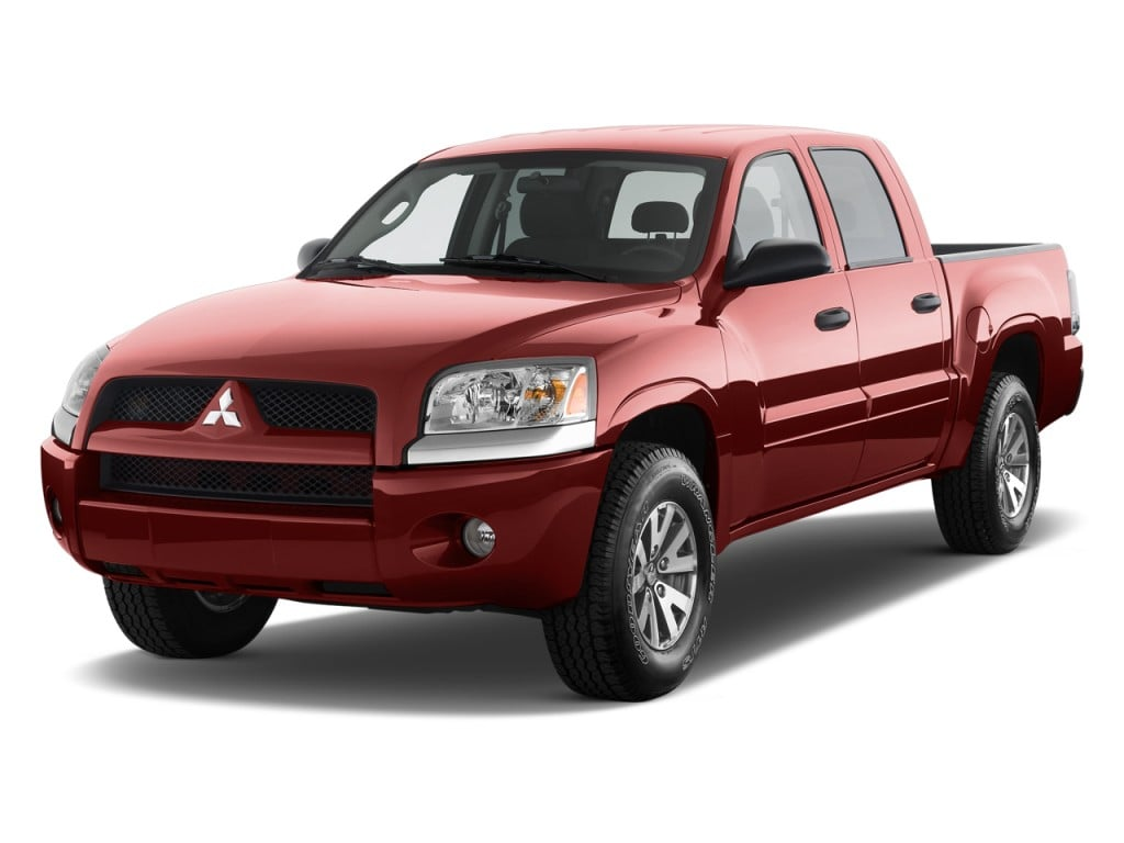 Truck engine maintenance tips focusing on oil checks and longevity.
