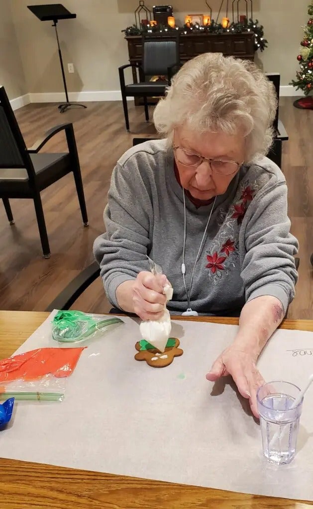 Gingerbread Cookie Decorating