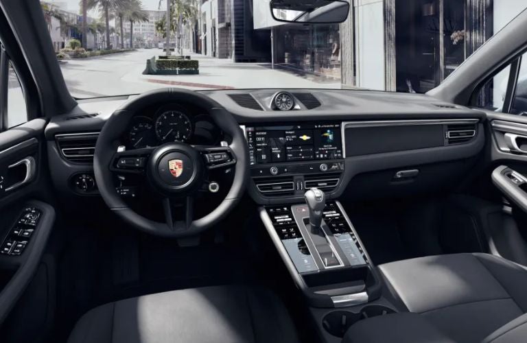 2024 Porsche Macan Interior