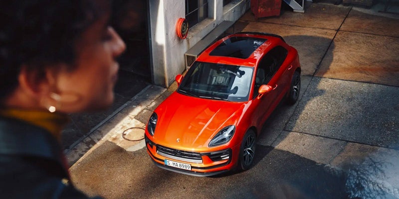 2023 Porsche Macan Performance Features