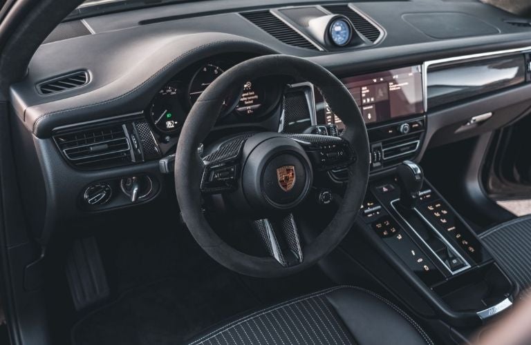 2022 Porsche Macan Interior
