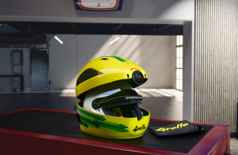 Porsche performance helmet
