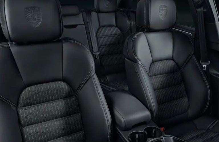 2024 Porsche Macan Interior