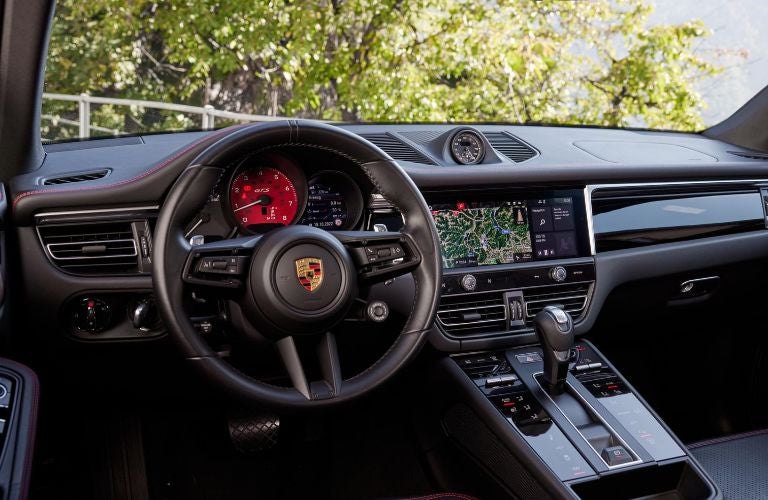 2022 Porsche Macan interior