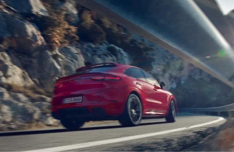 2022 Porsche Cayenne Safety Features