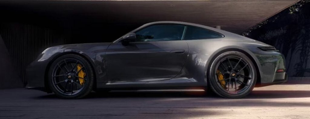 New Porsche 911 Carrera