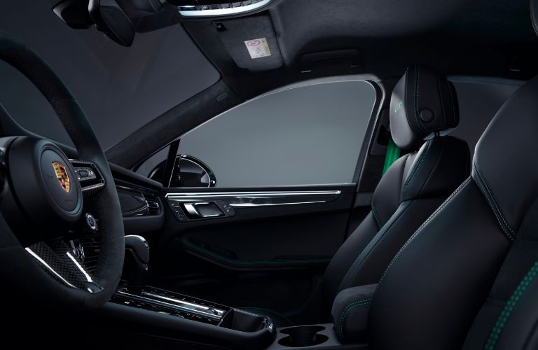 2021 Porsche Macan Interior