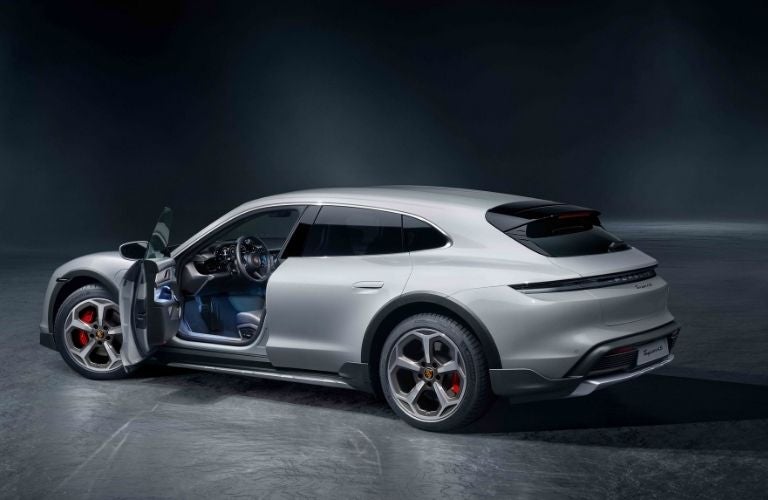 Side view of the 2022 Porsche Taycan