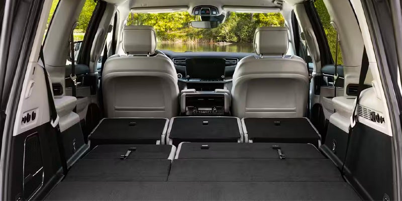 2025 Wagoneer L
