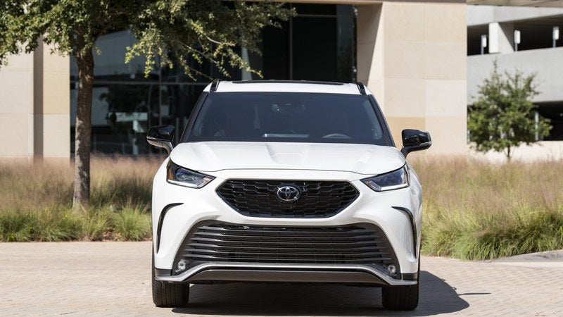 2025 Toyota Highlander midsize SUV