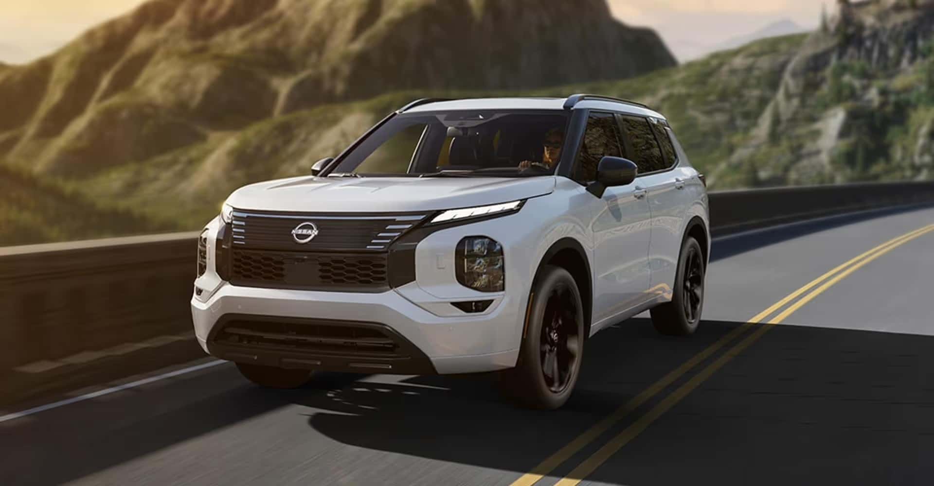 2026-Nissan-Rogue-Plug-In-Hybrid-vs.-the-Outlander-Plug-In