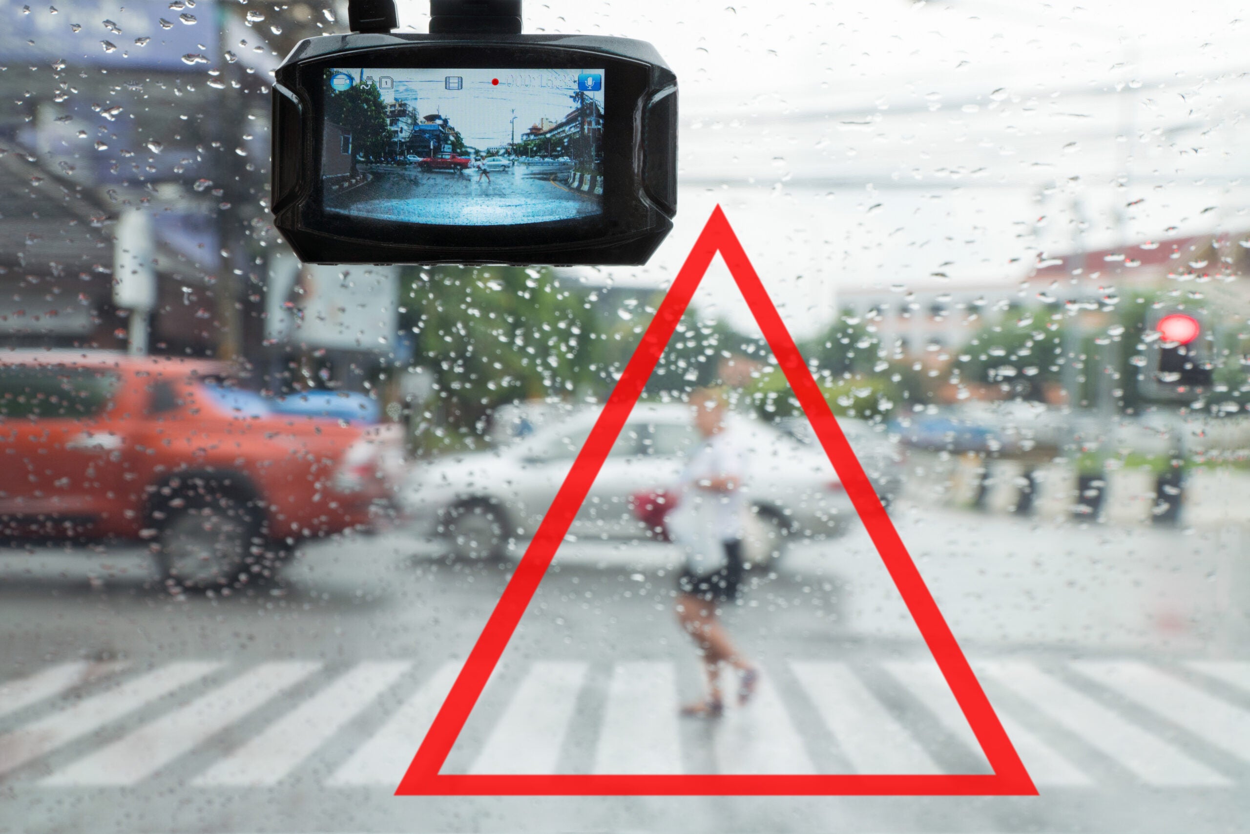 pedestrians-face-several-challenges-to-walk-safely-scaled-1