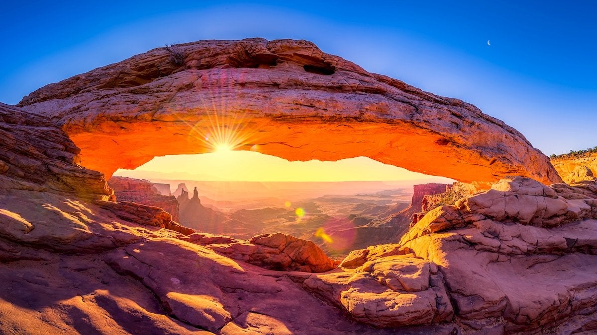 Hiking and red rock landscapes near Moab